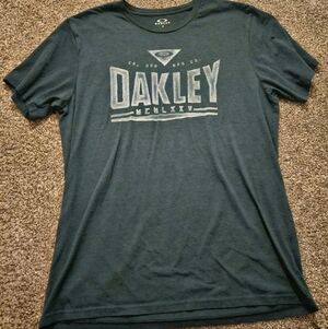 Oakley T-Shirt Men's Size XL Blue Short Sleeve Crew Neck Logo Cotton California